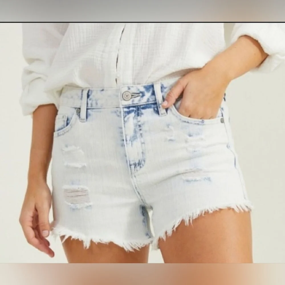Altar’d State Cloud Wash Distressed Denim Jean Shorts Size 27 - Picture 1 of 8